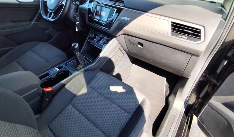 Volkswagen Touran pilnas