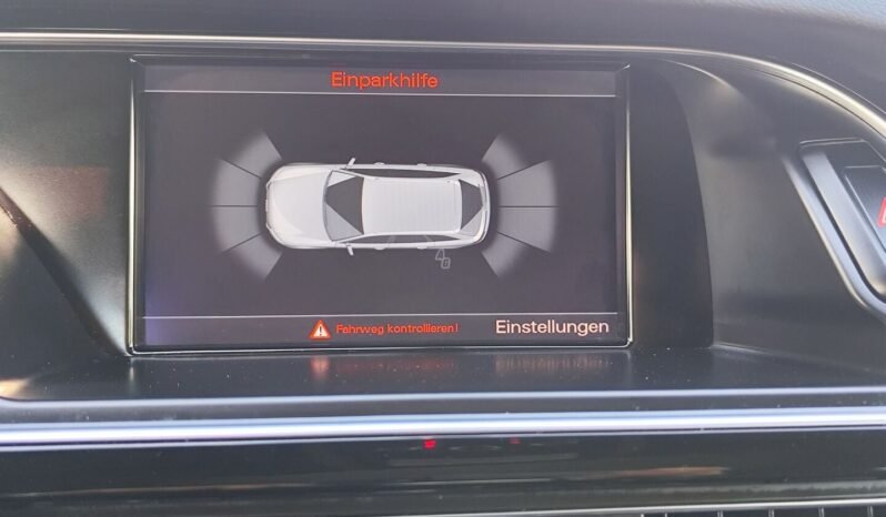 Audi A4 pilnas