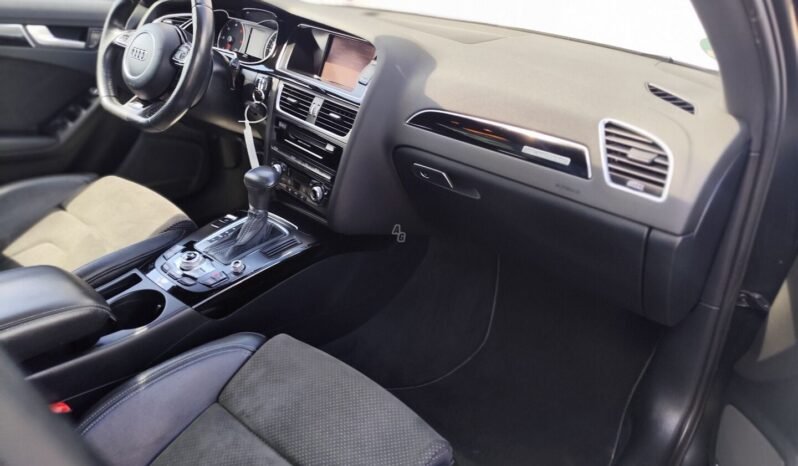 Audi A4 pilnas