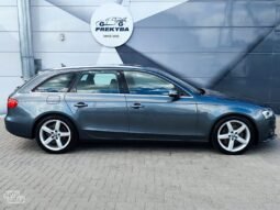 Audi A4 pilnas