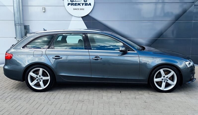 Audi A4 pilnas