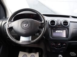 Dacia Dokker pilnas