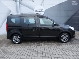 Dacia Dokker pilnas