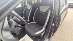 Dacia Logan pilnas