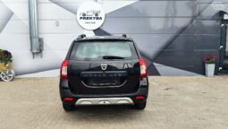 Dacia Logan pilnas