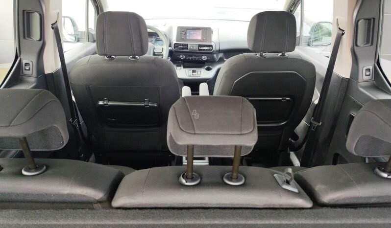Fiat Doblo pilnas