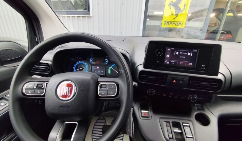 Fiat Doblo pilnas