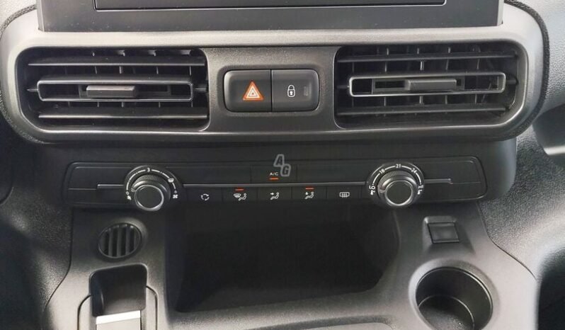 Fiat Doblo pilnas