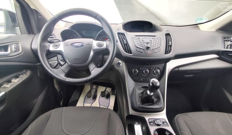Ford Kuga pilnas