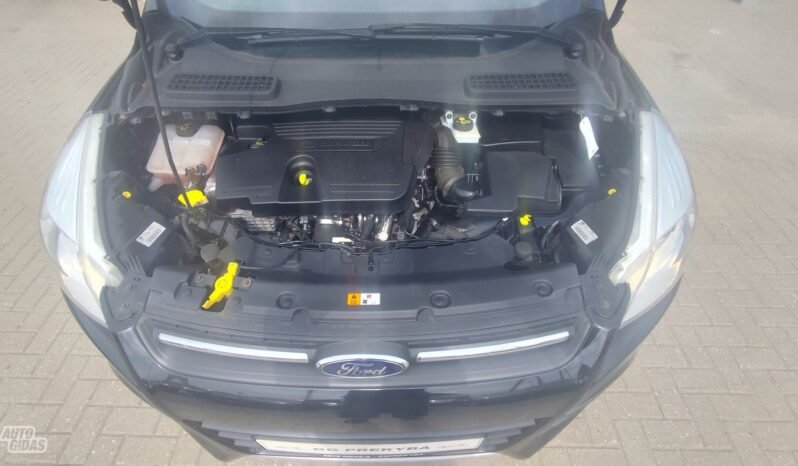 Ford Kuga pilnas