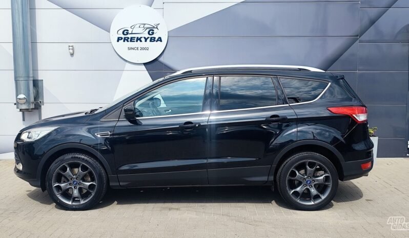 Ford Kuga pilnas