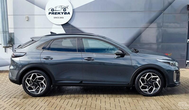 Kia XCeed pilnas
