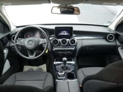 Mercedes-Benz C 180 pilnas