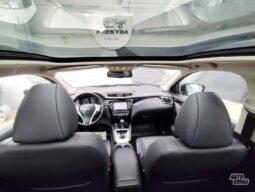 Nissan Qashqai pilnas