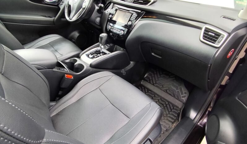 Nissan Qashqai pilnas