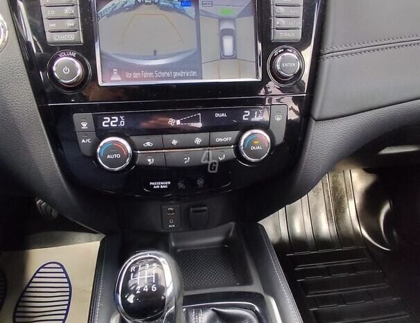 Nissan X-Trail pilnas
