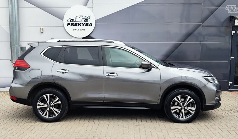 Nissan X-Trail pilnas