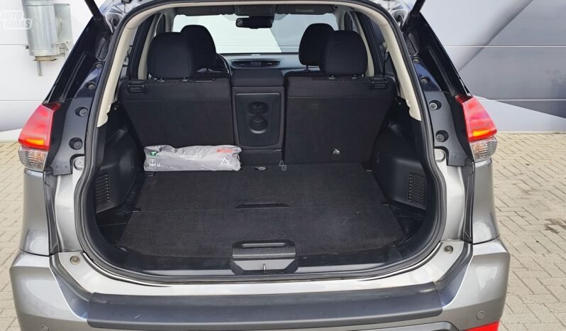 Nissan X-Trail pilnas