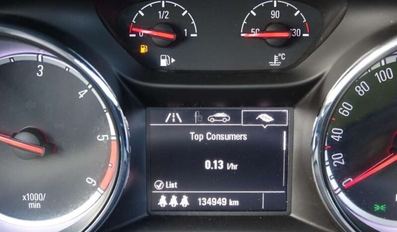 Opel Astra pilnas