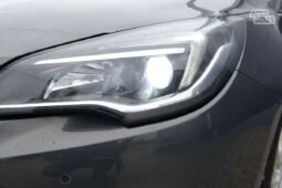 Opel Astra pilnas