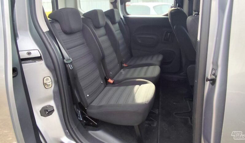 Opel Combo pilnas