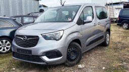 Opel Combo pilnas