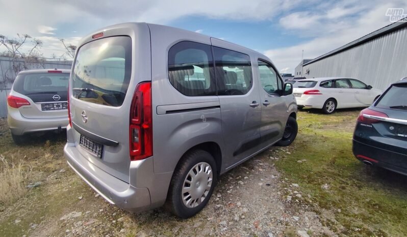 Opel Combo pilnas