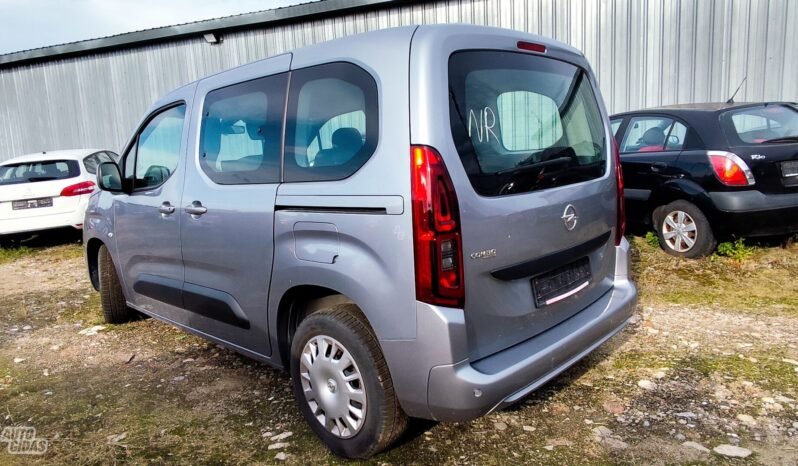 Opel Combo pilnas