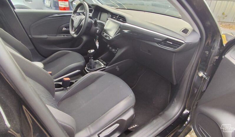Opel Corsa pilnas