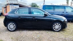 Opel Corsa pilnas