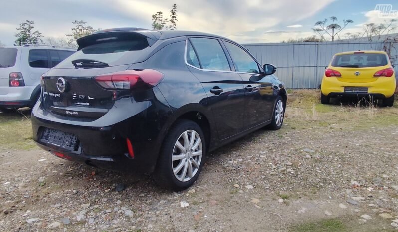 Opel Corsa pilnas