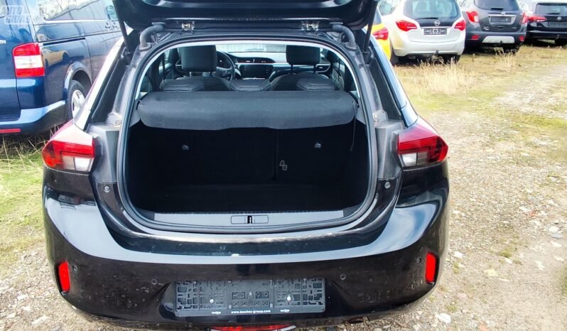 Opel Corsa pilnas
