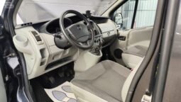 Opel Vivaro pilnas