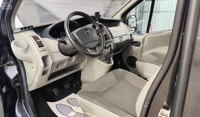 Opel Vivaro pilnas
