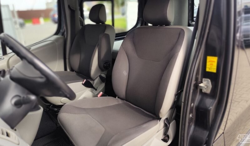 Opel Vivaro pilnas