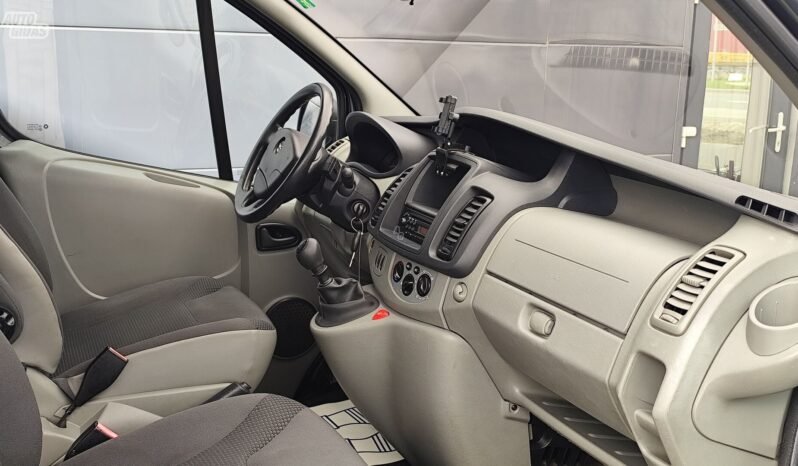 Opel Vivaro pilnas