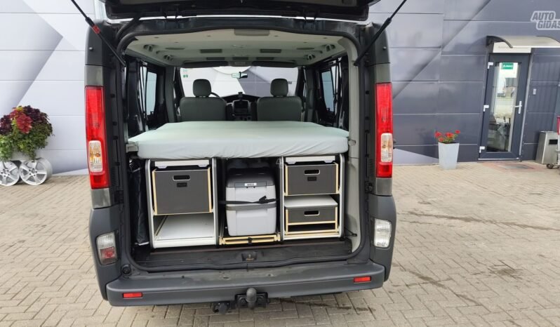 Opel Vivaro pilnas