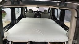 Opel Vivaro pilnas