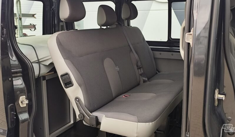 Opel Vivaro pilnas