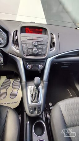 Opel Zafira pilnas