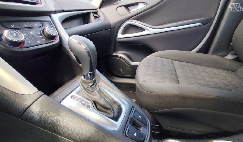 Opel Zafira pilnas