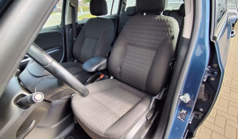 Opel Zafira pilnas
