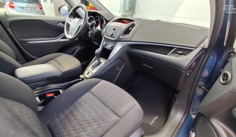 Opel Zafira pilnas
