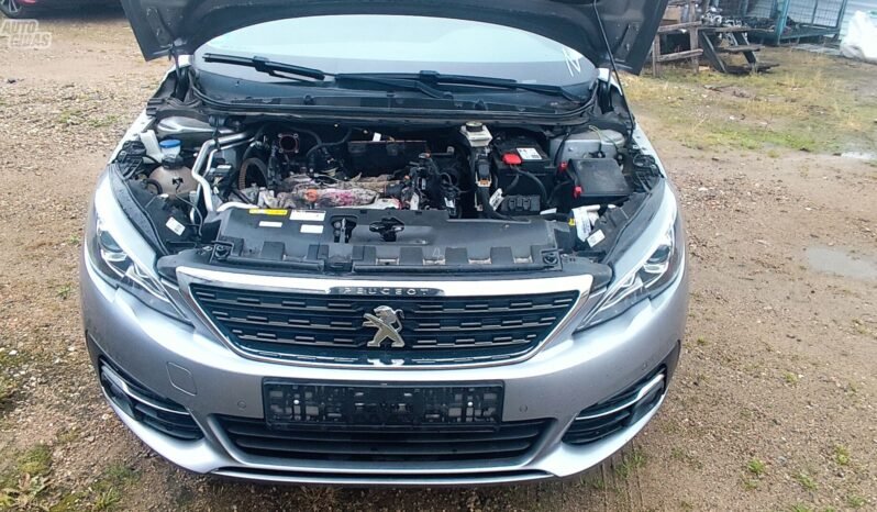 Peugeot 308 pilnas