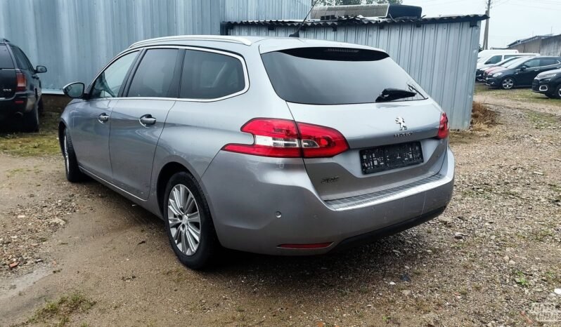 Peugeot 308 pilnas