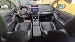 Subaru Impreza pilnas