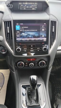 Subaru Impreza pilnas