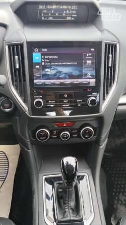 Subaru Impreza pilnas
