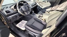 Subaru Impreza pilnas