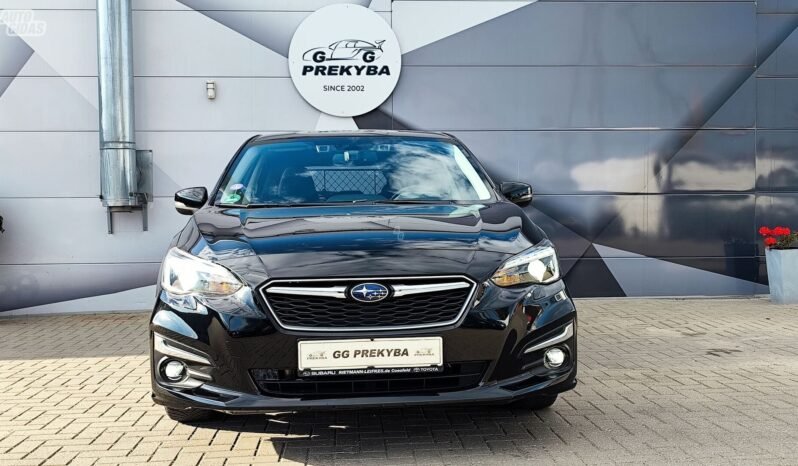 Subaru Impreza pilnas